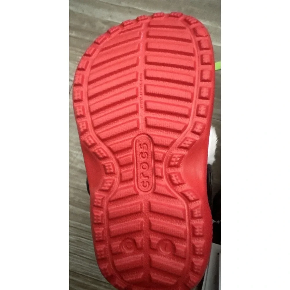 Crocs Classic Lined Santa Christmas Clogs Youth cozy‎ winter Children's 7